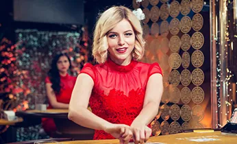 Người chơi eSports tập trung vào màn hình, thể hiện cá cược thể thao điện tử tại thien ha casino.